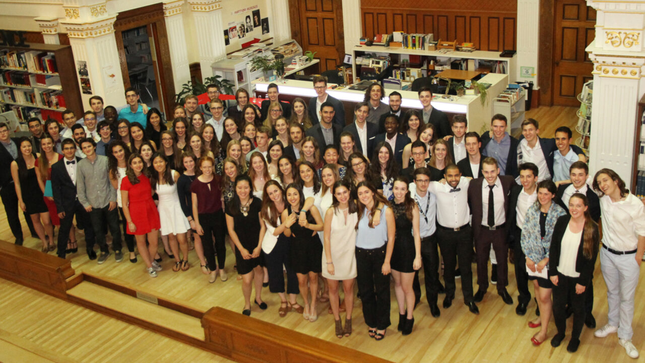 Com groupe pilar macias